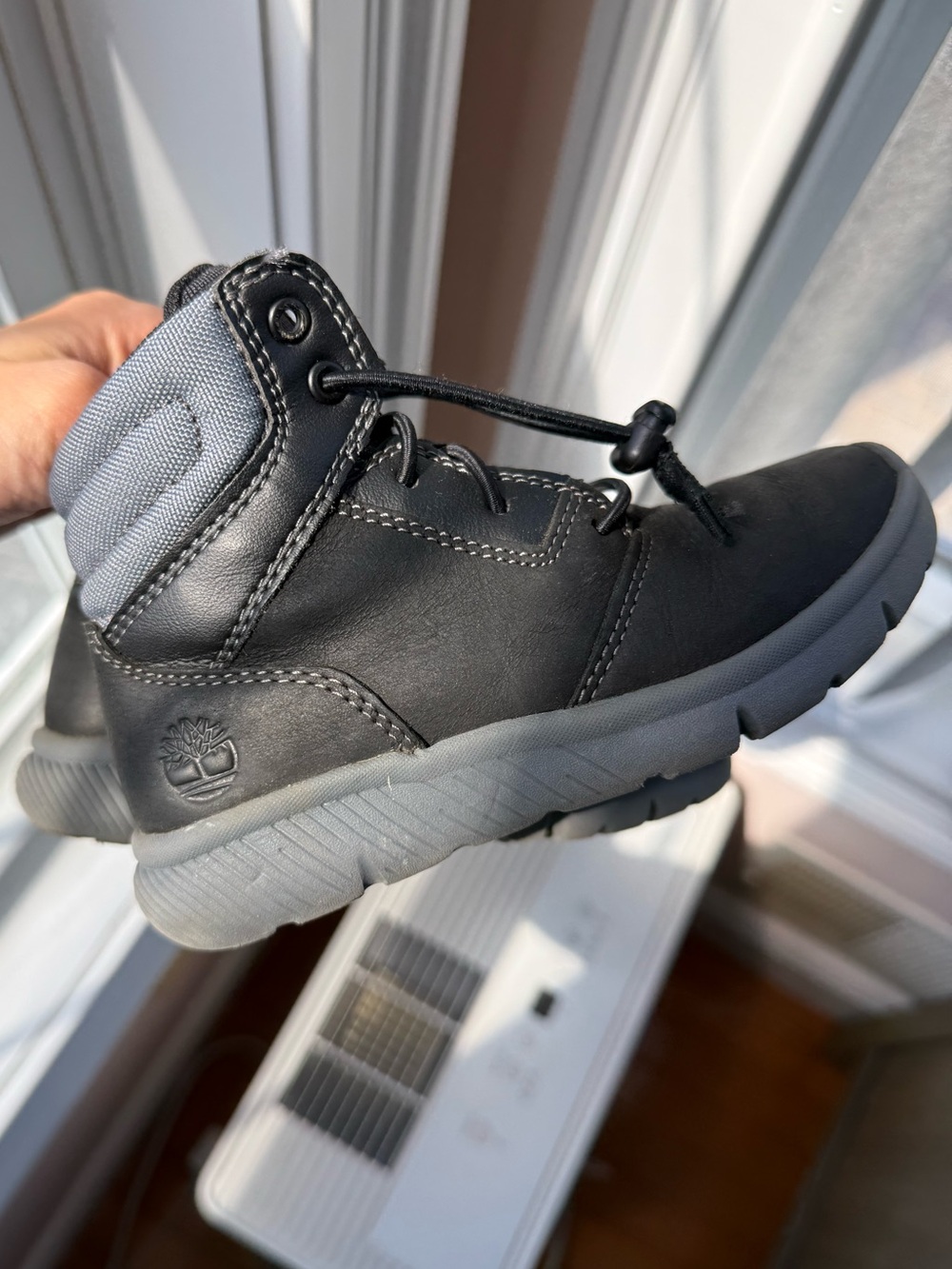 SIZE 10 KIDS TIMBERLAND BOOTS